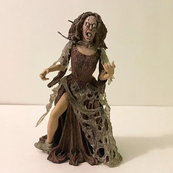 Vintage 1999 McFarlane  The Crone Sleepy Hollow 6 Inch Tall Figure Loose - Picture 1 of 13